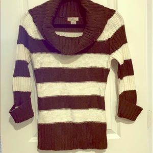 Loose turtle neck sweater